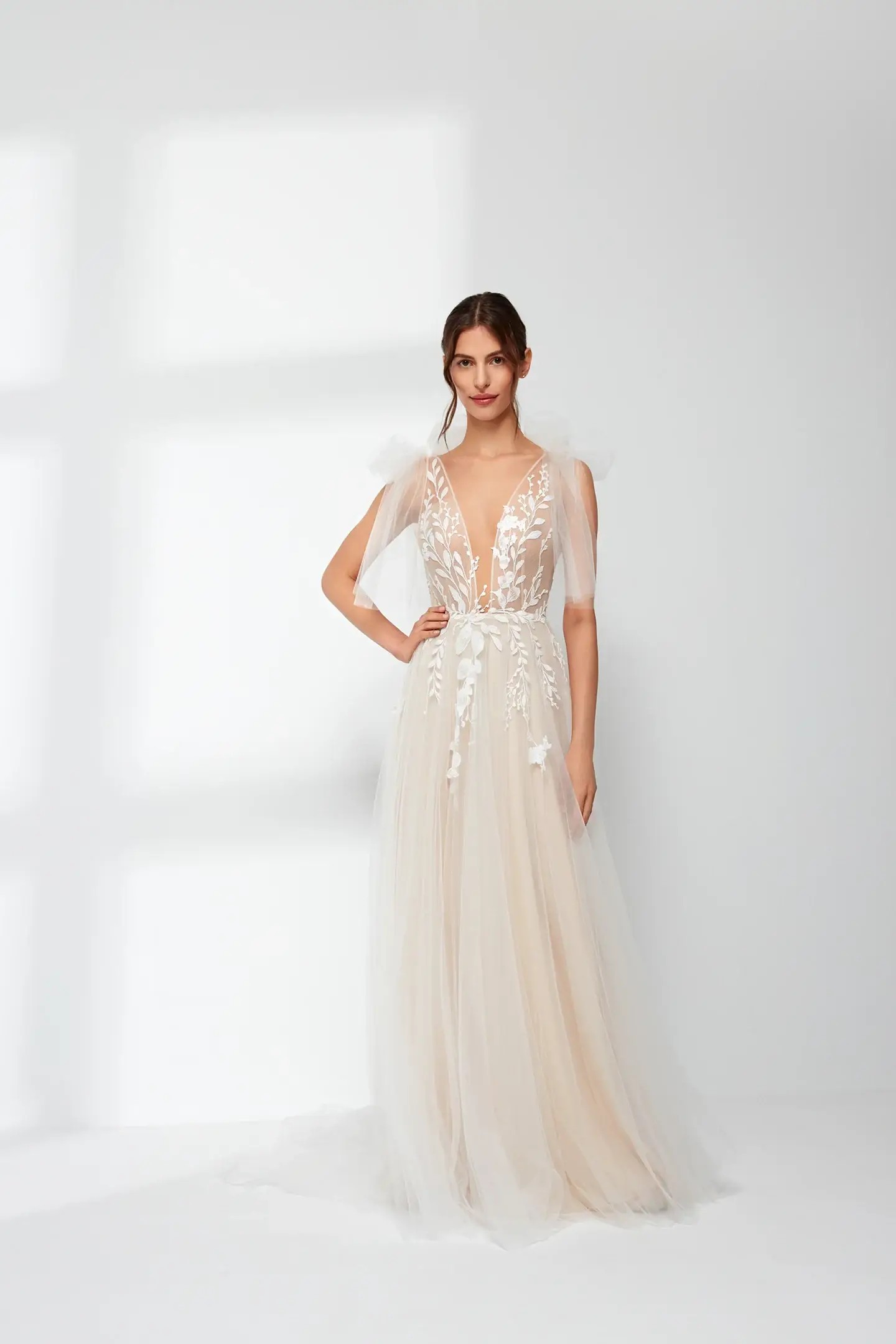 Anna Kara Trunk Show Main Image