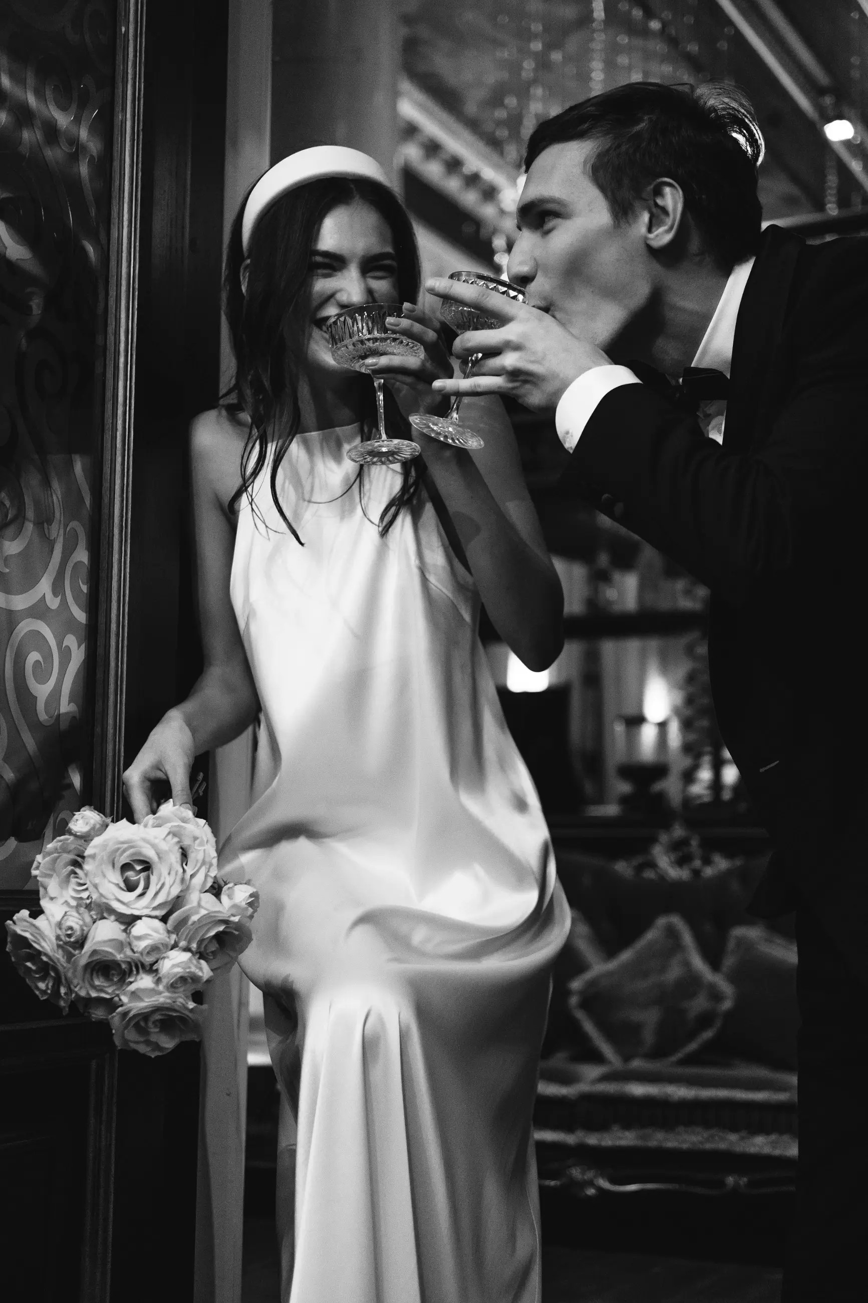 Radiant Confidence: Empowering Tips for Brides on Their Wedding Day. Desktop Image