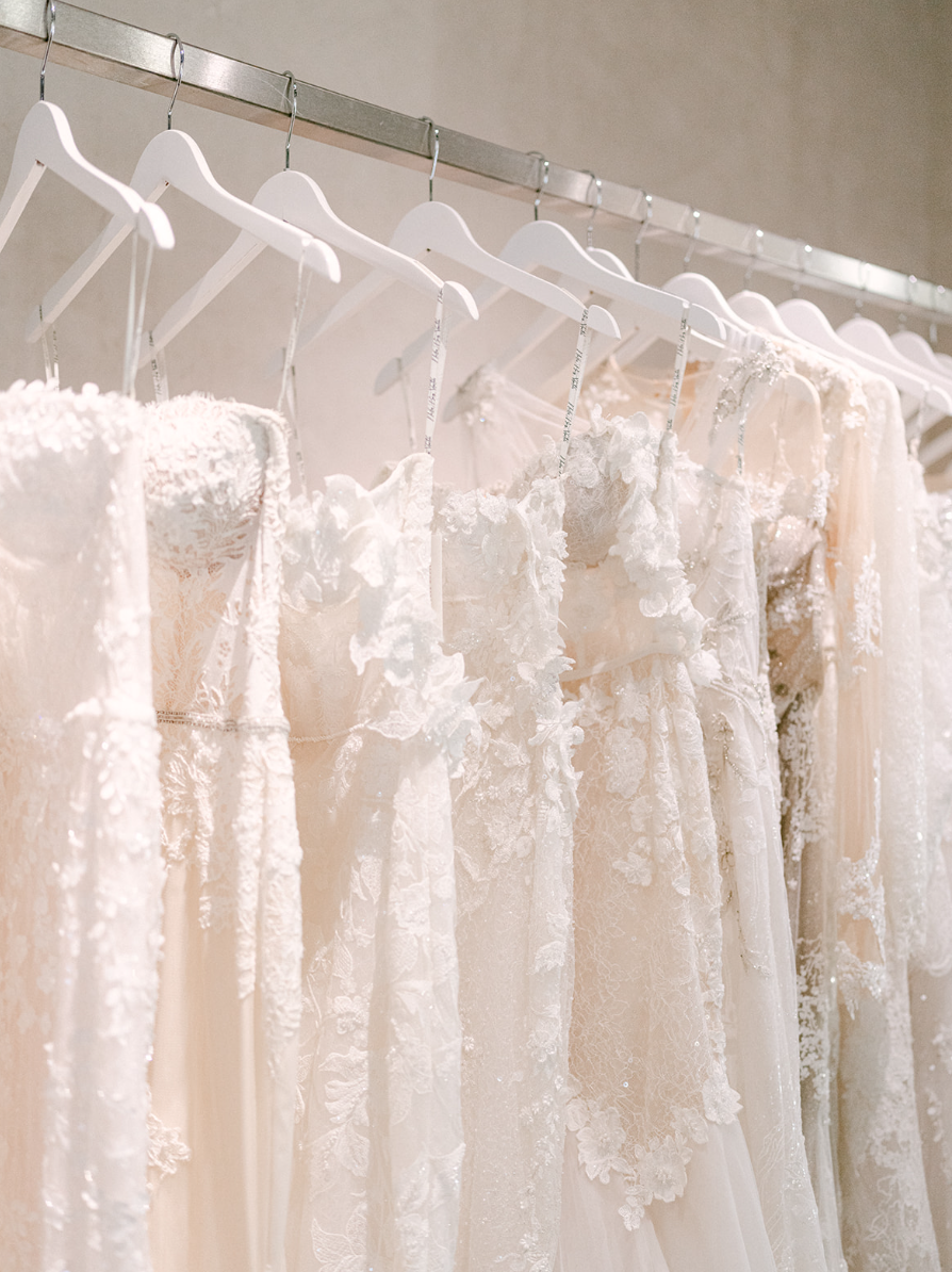 Top Wedding Dress Myths: Debunked. Desktop Image