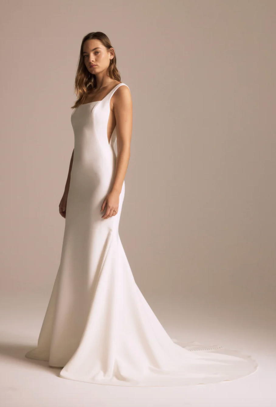 How to Accessorize a Minimalist Wedding Dress. Mobile Image