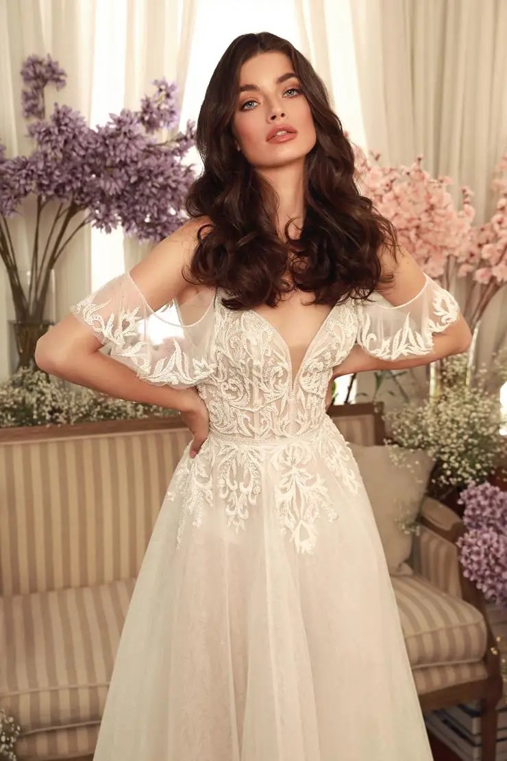 Embracing Elegance: Unveiling Captivating Fall Wedding Dress Ideas Image