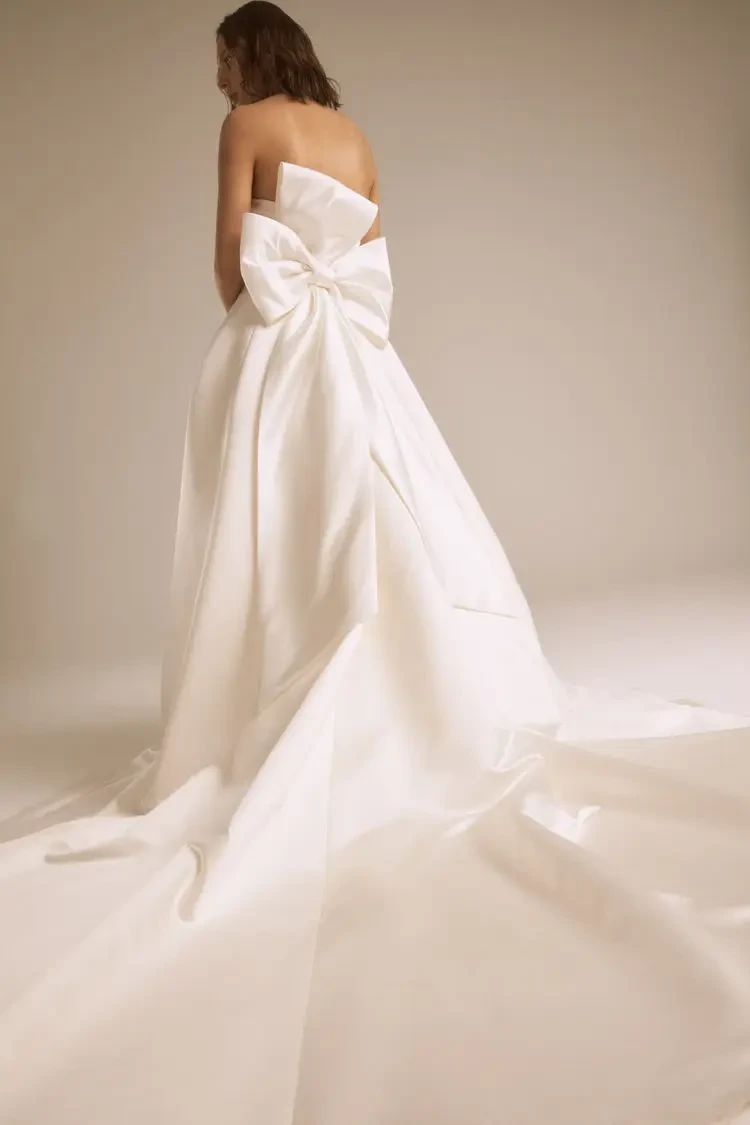Best of Nouvelle Amsale Trunk Show Main Image
