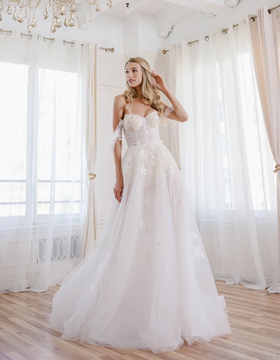 Estee Couture Trunk Show Main Image