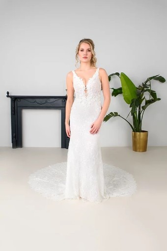 Colby John Miss Goode #0 default Ivory/Champagne/Nude thumbnail