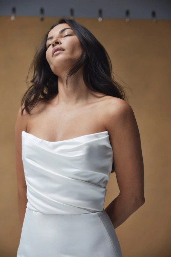 Amsale Wedding Dresses R395S #0 default Silk White thumbnail