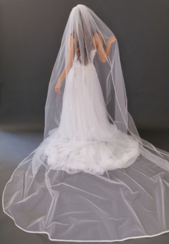 Untamed Petals Hartley Veil Single Tier #0 default Ivory thumbnail